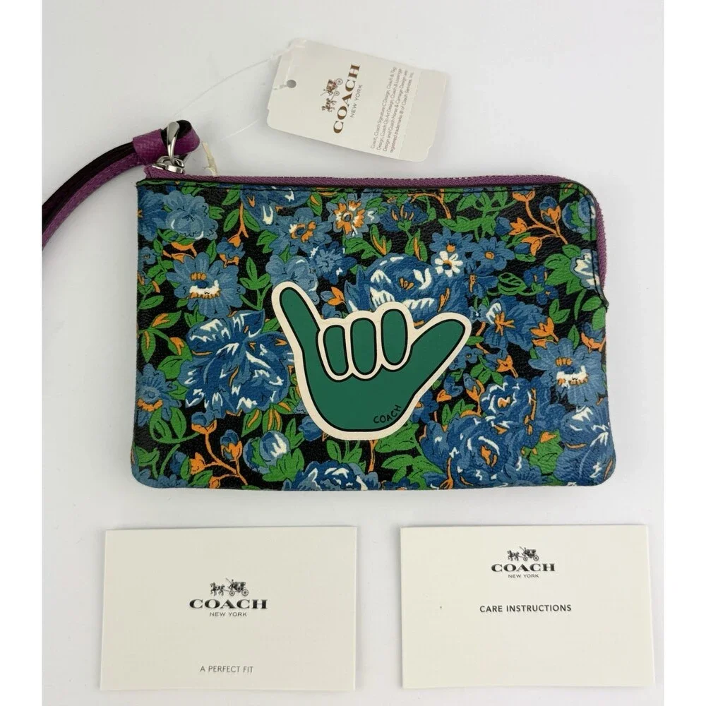 NEW Coach Hang Loose Shaka Women's Wristlet Small Pouch Wallet - Green - Picture 3 of 7